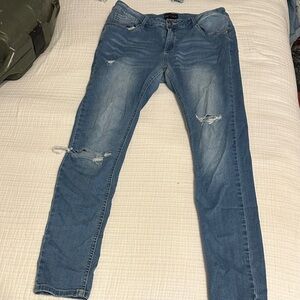 Woman’s Classic Blue Skinny Jeans